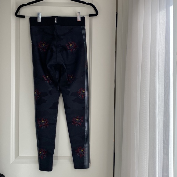 Ultracor Highrise Tights - Picture 4 of 6